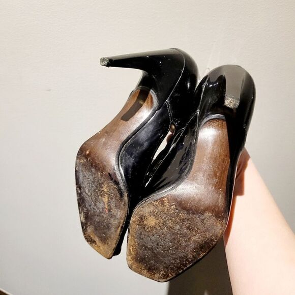 2/$20 Stuart Weitzman black shinny leather heels - Picture 4 of 5